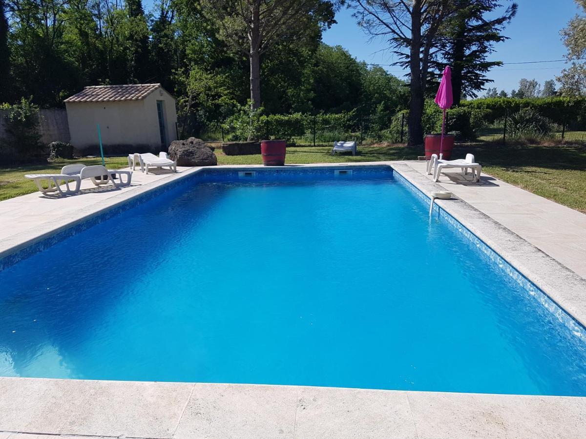 Les Buisses En Provence Piolenc Exterior foto