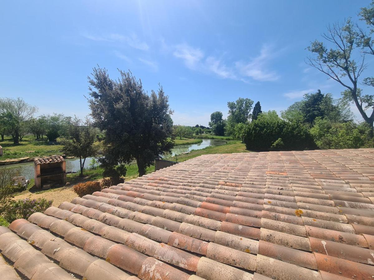 Les Buisses En Provence Piolenc Exterior foto